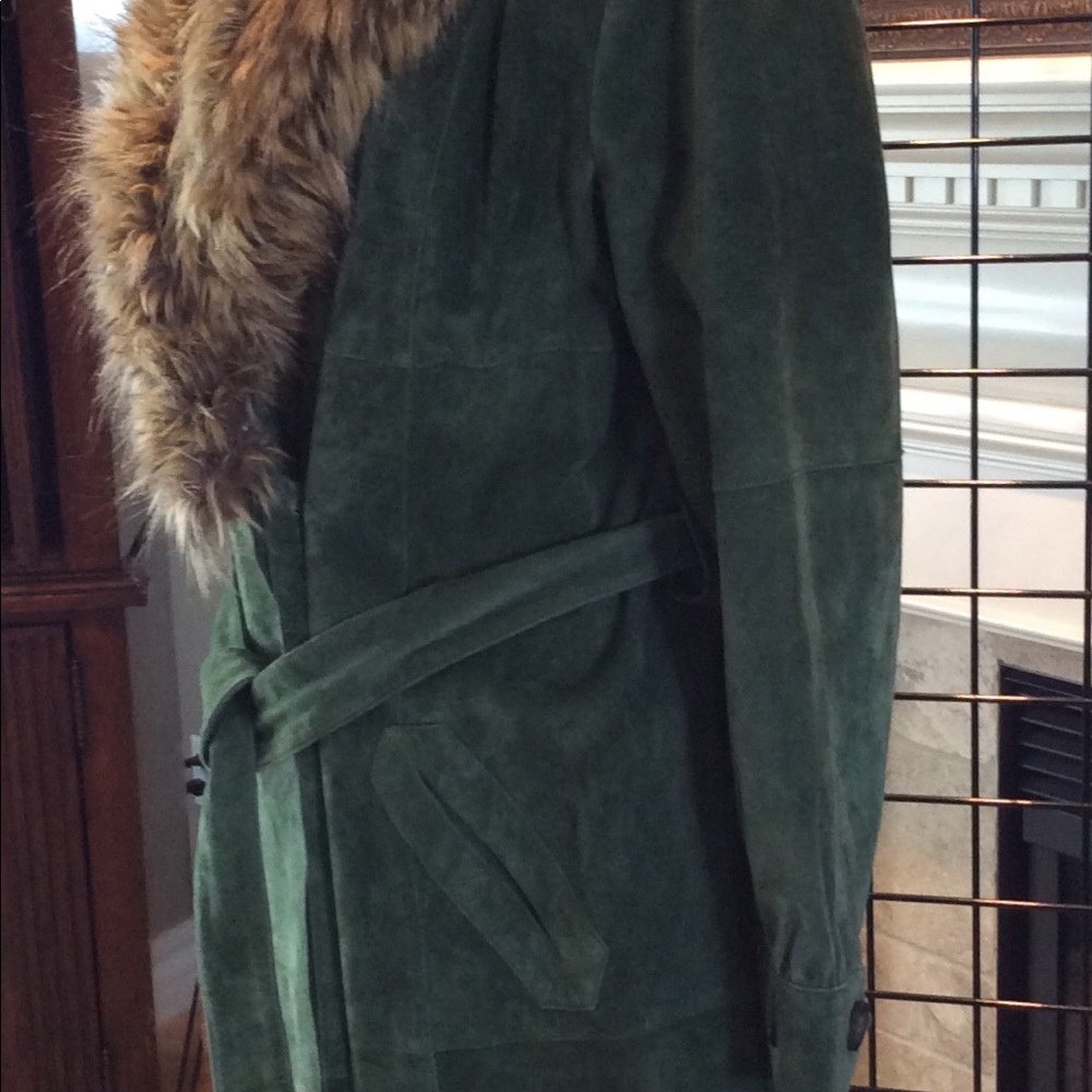 Suede/green trench style coat - Picture 4 of 8